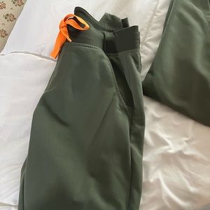 Figs Zamora bottoms size Small